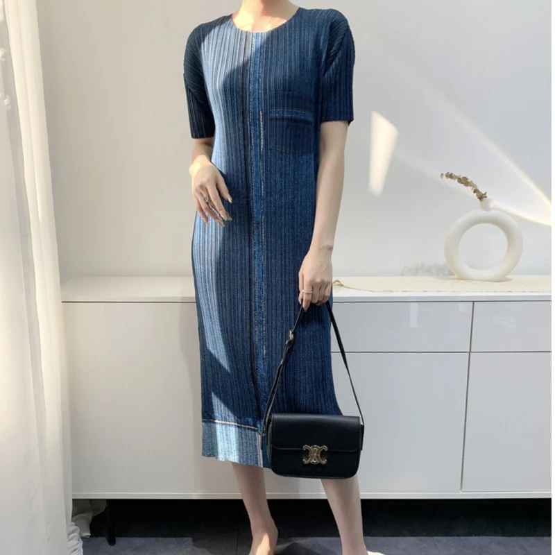 三宅褶皱2023新款仿牛仔连衣裙复古休闲修身显瘦