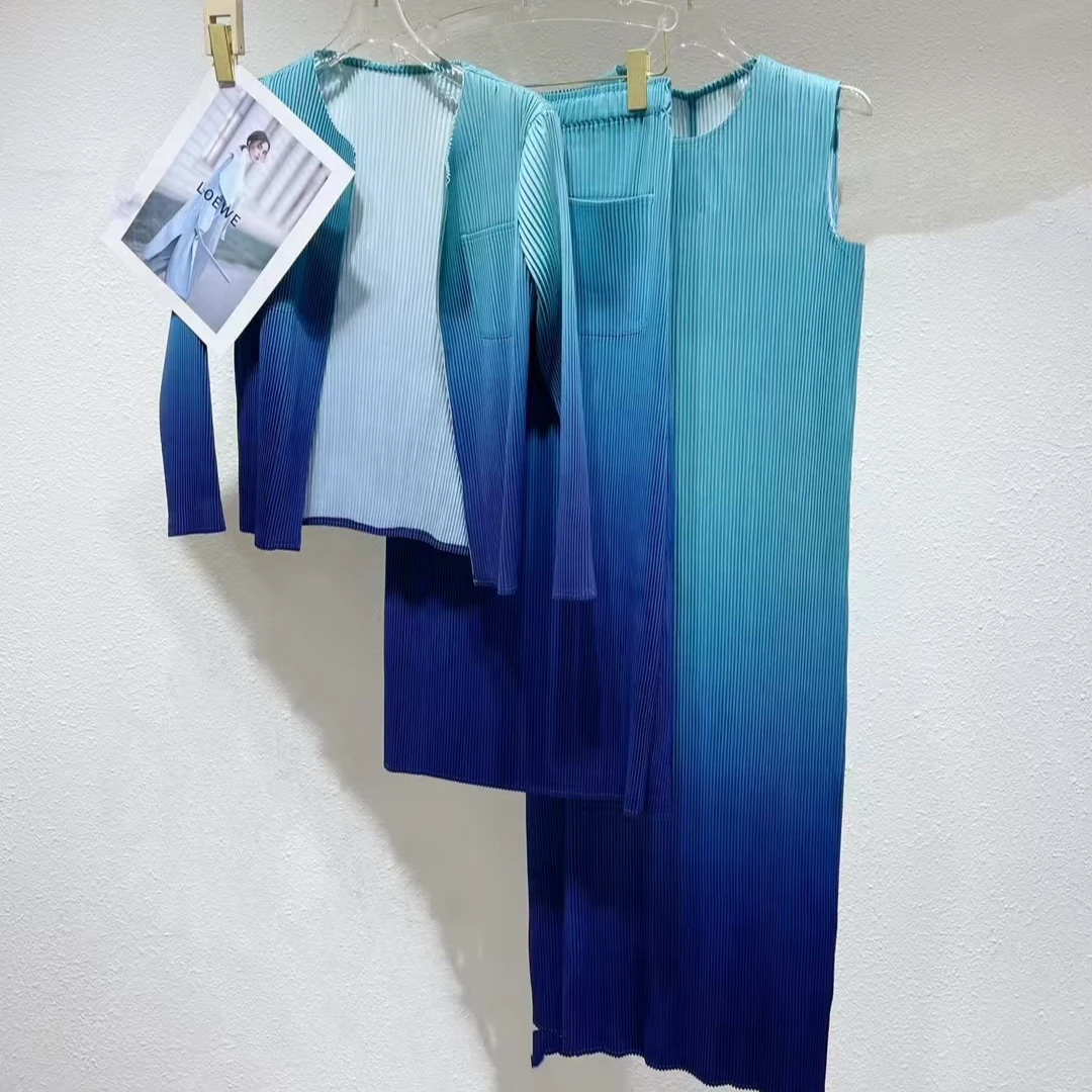 三宅褶皱粗牙签褶海洋系列休闲显瘦2024秋新款