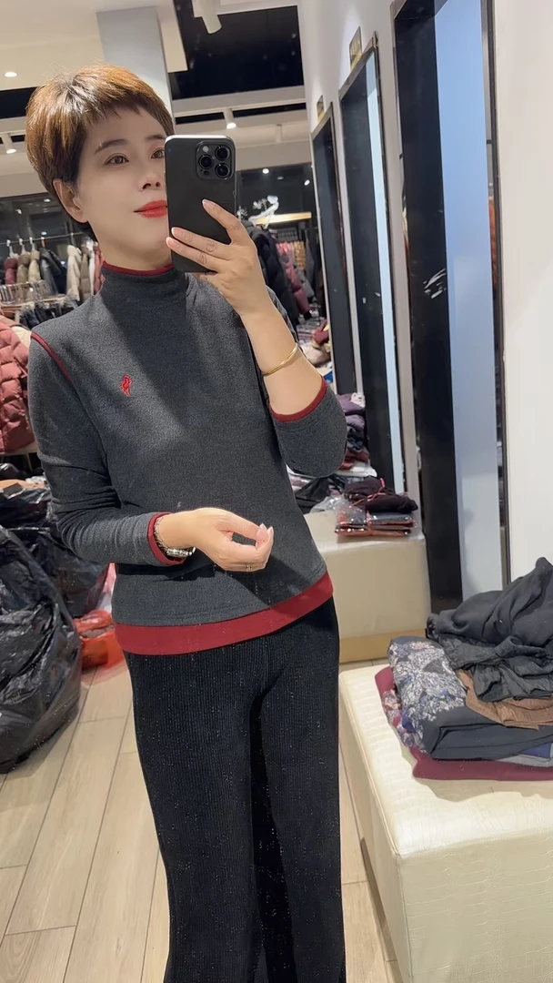 0268打底衫（双面德绒）