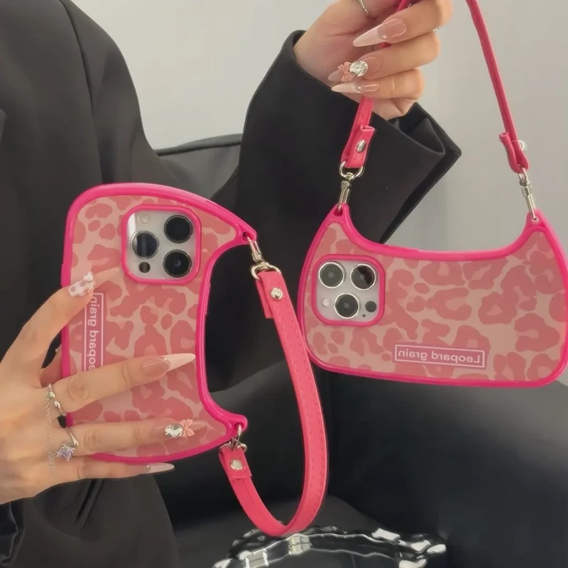 粉豹纹手提包粉皮带适用苹果13手机壳14/15promax辣妹苹果11/12yy