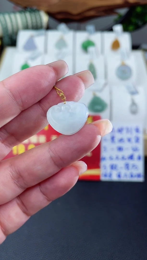 【闪购商品】翡翠颈饰18K金镶嵌如意多人@@CMT