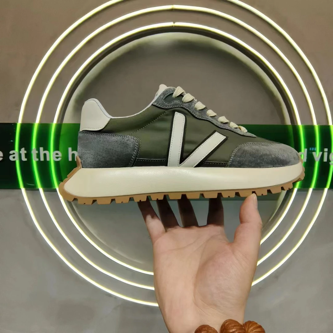 透气运动休闲慢跑鞋2024夏季男士鞋厚底潮百搭时尚舒适低帮鞋