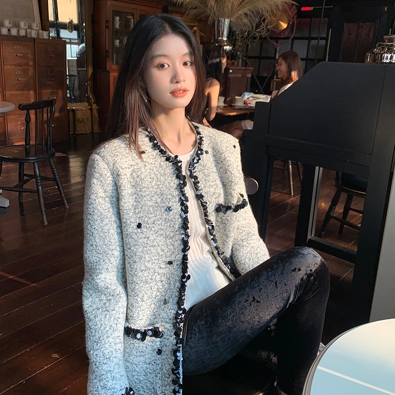 【财阀千金】RARE ME冬季精致纯手工珠片90白鸭绒粗花呢小香羽绒服