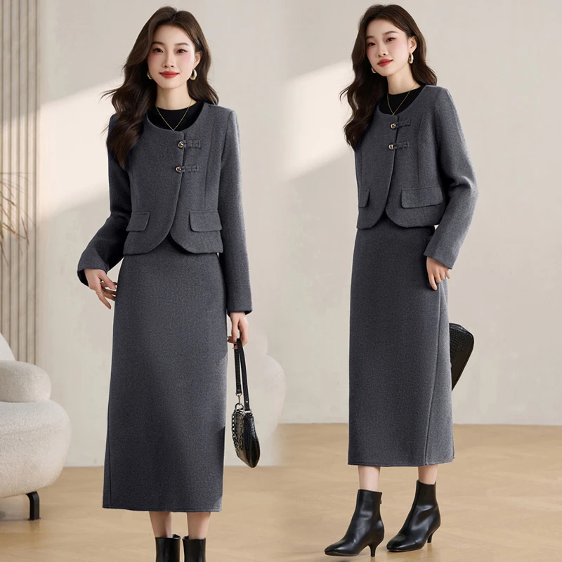 套装2024新款女装时尚潮流保暖圆领复古套装裙两件套裙子显瘦气质