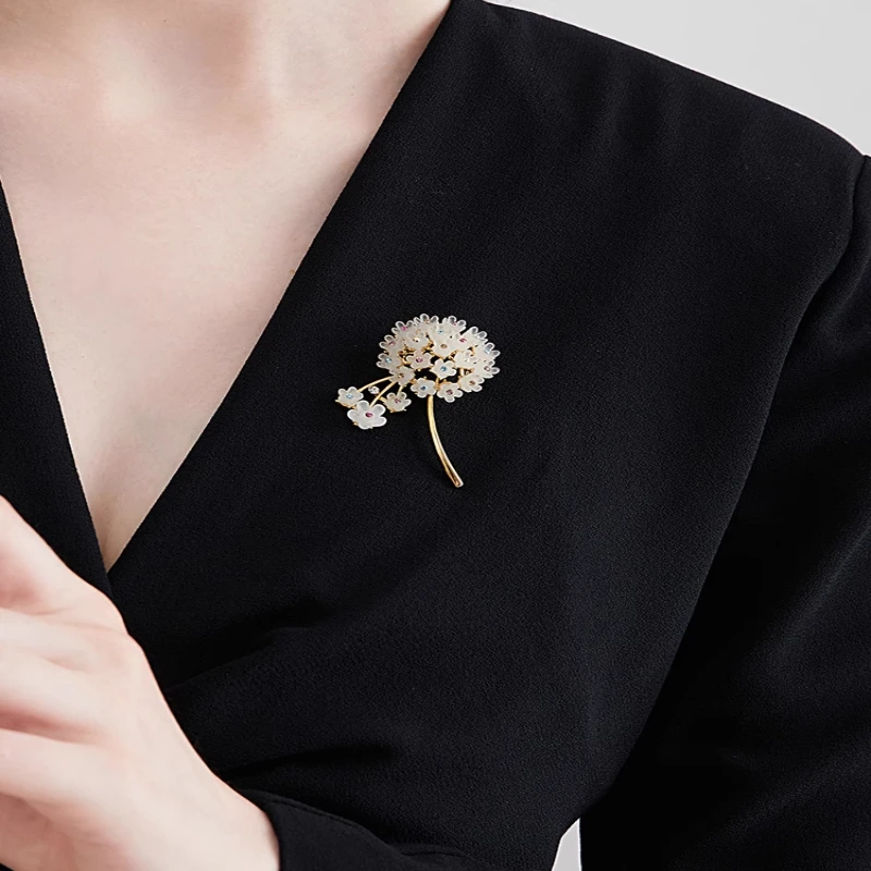 合金胸针 蒲公英花朵胸针女可爱日系衣服配饰设计感小众西装胸花