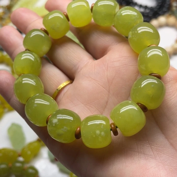 蛇纹石玉手串未镶嵌