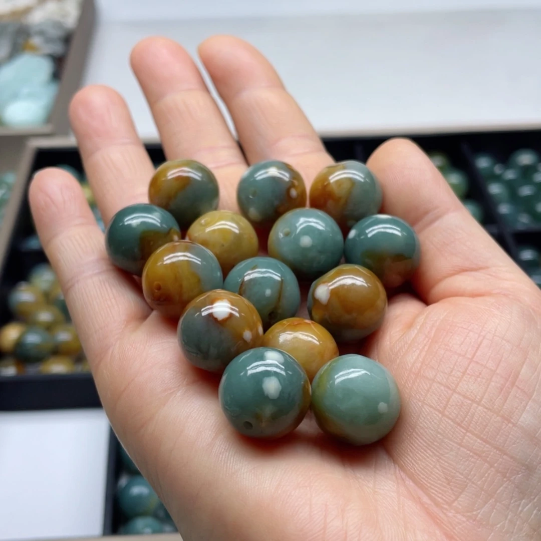 【闪购商品】蛇纹石玉手串未镶嵌说****！