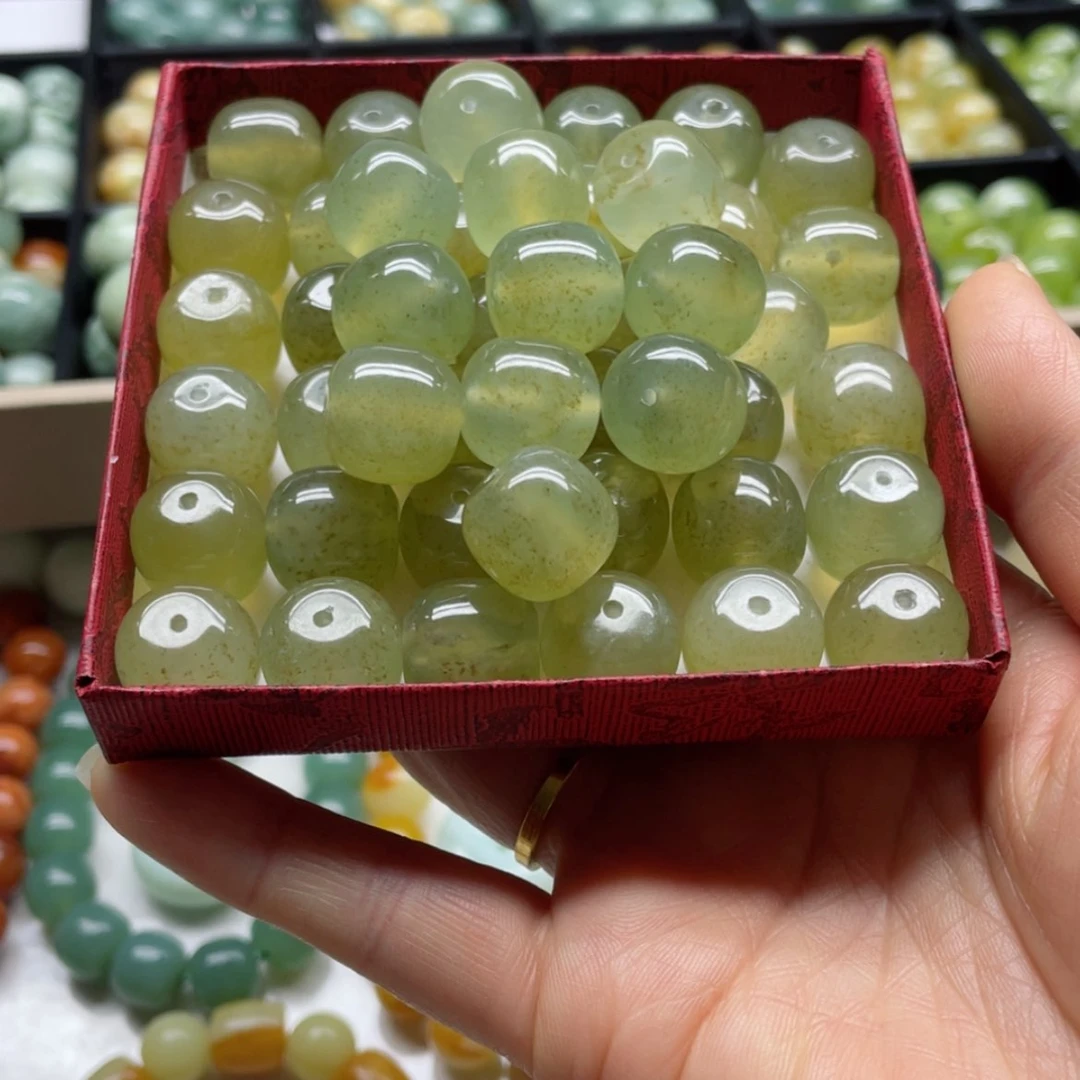 【闪购商品】蛇纹石玉手串未镶嵌春****眠