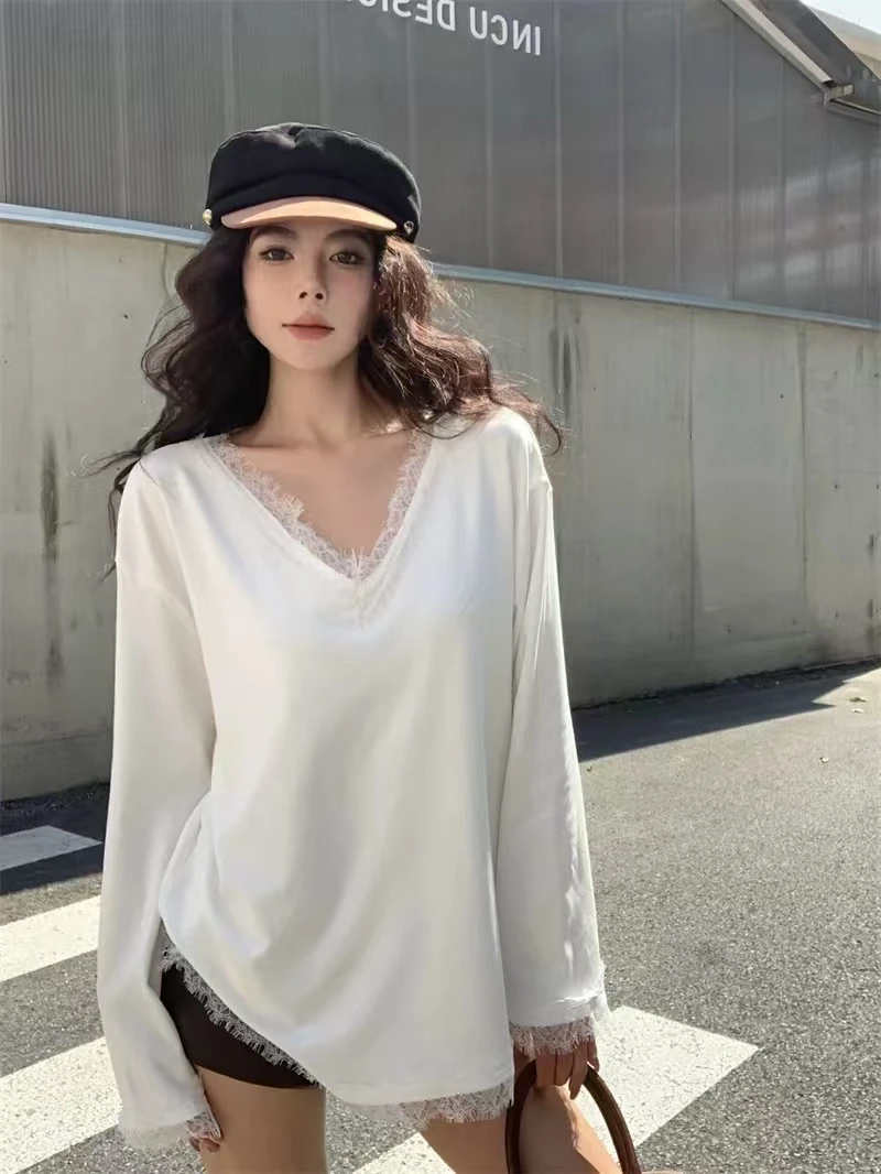 命命定制~蕾丝拼接v领长袖针织T恤女秋季宽毛白色气质打底衫上衣