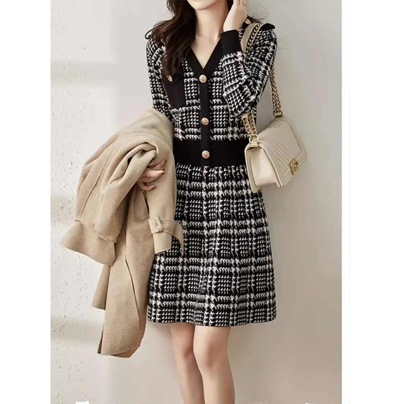 小香风v领千鸟格针织连衣裙女2025春秋新款高级感气质显瘦中长裙