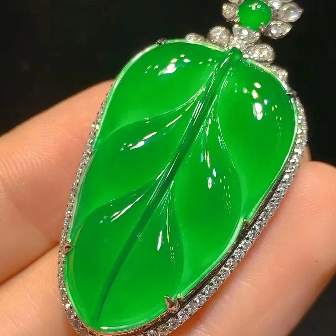 天然A货高冰种帝王绿轻奢时尚吊坠百搭