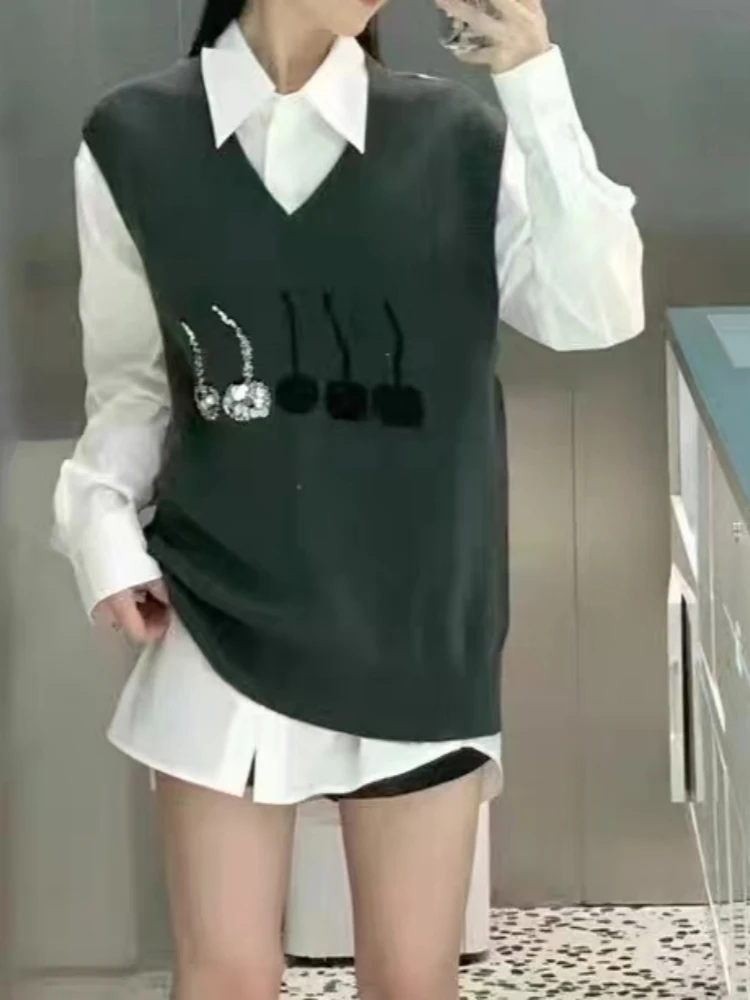 【济州岛】网家 刺绣钉珠亮片樱桃针织背心+白色长袖衬衫两件套