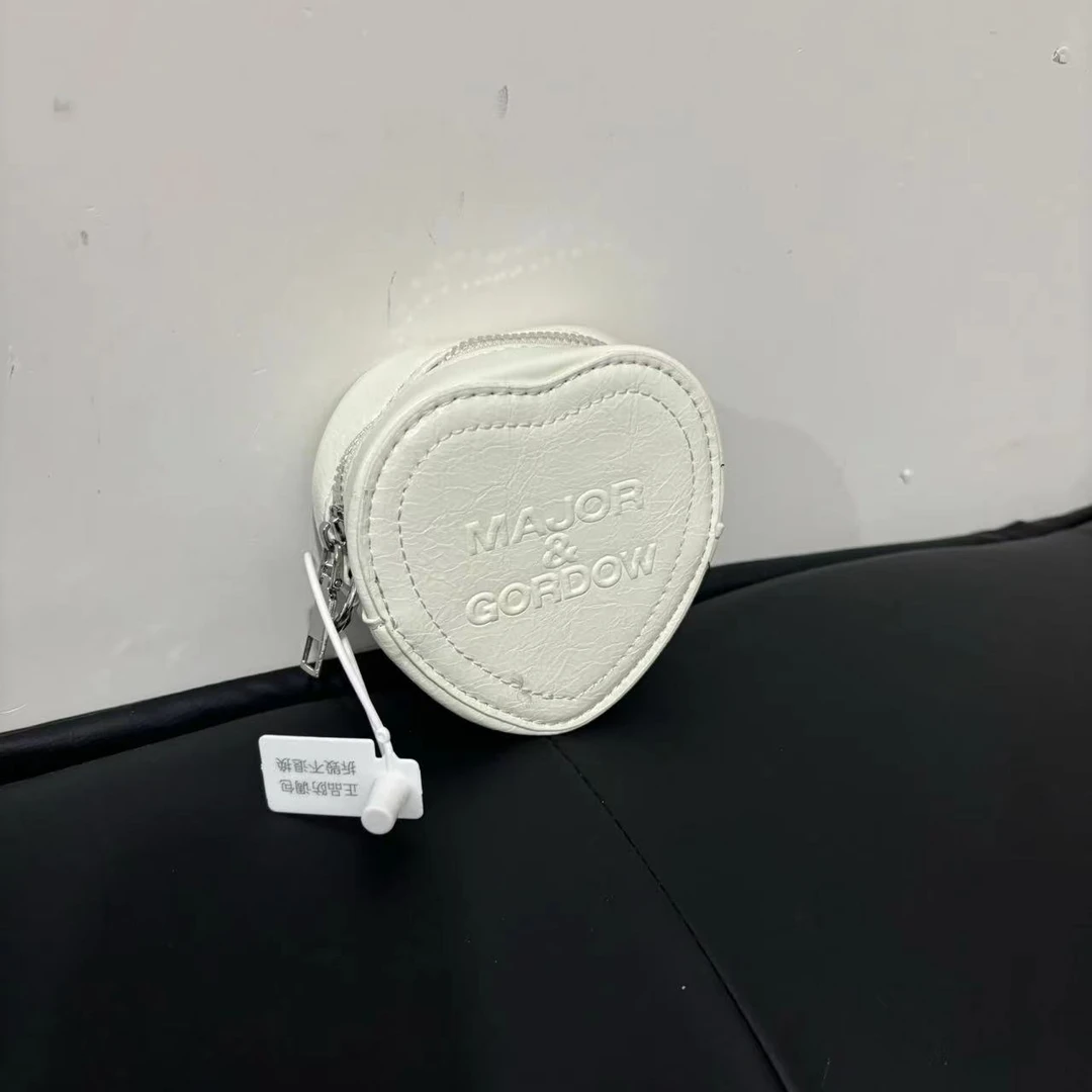 一张同学小众单肩斜跨包A1012白色