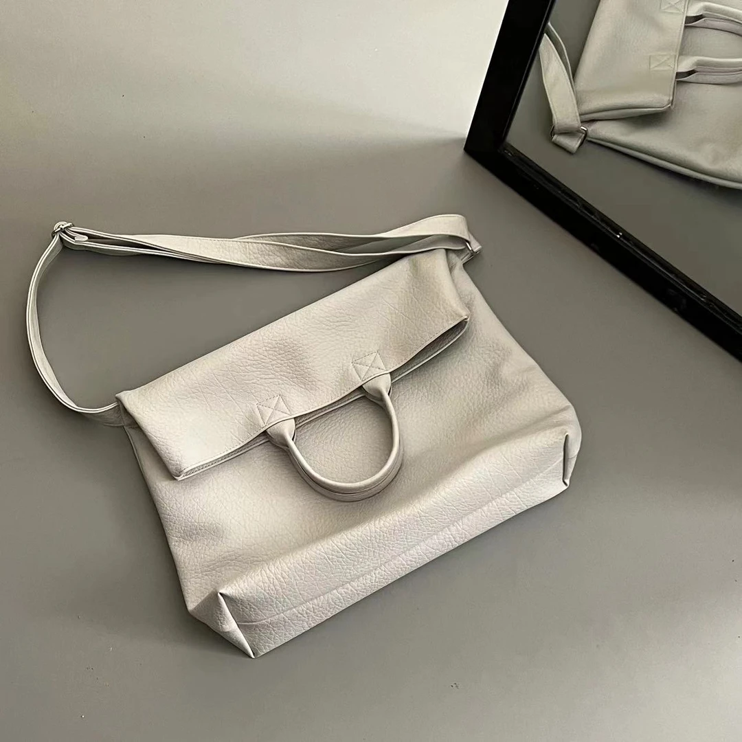 一张同学松弛感慵懒风大容量单肩斜挎折耳包Y03灰