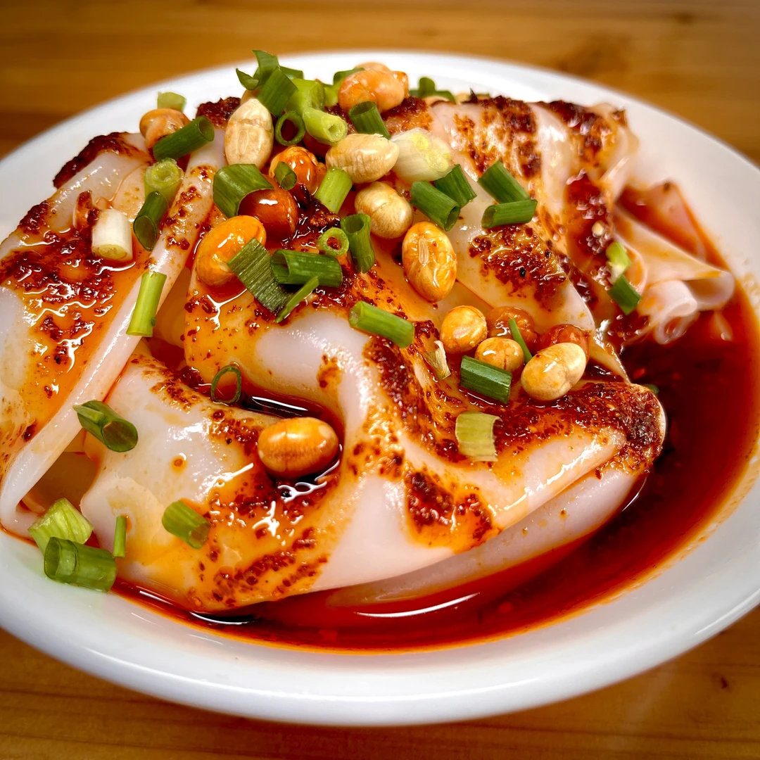 贵州凉米皮剪粉卷粉免蒸煮方便速食开袋即食地方小吃送调料包