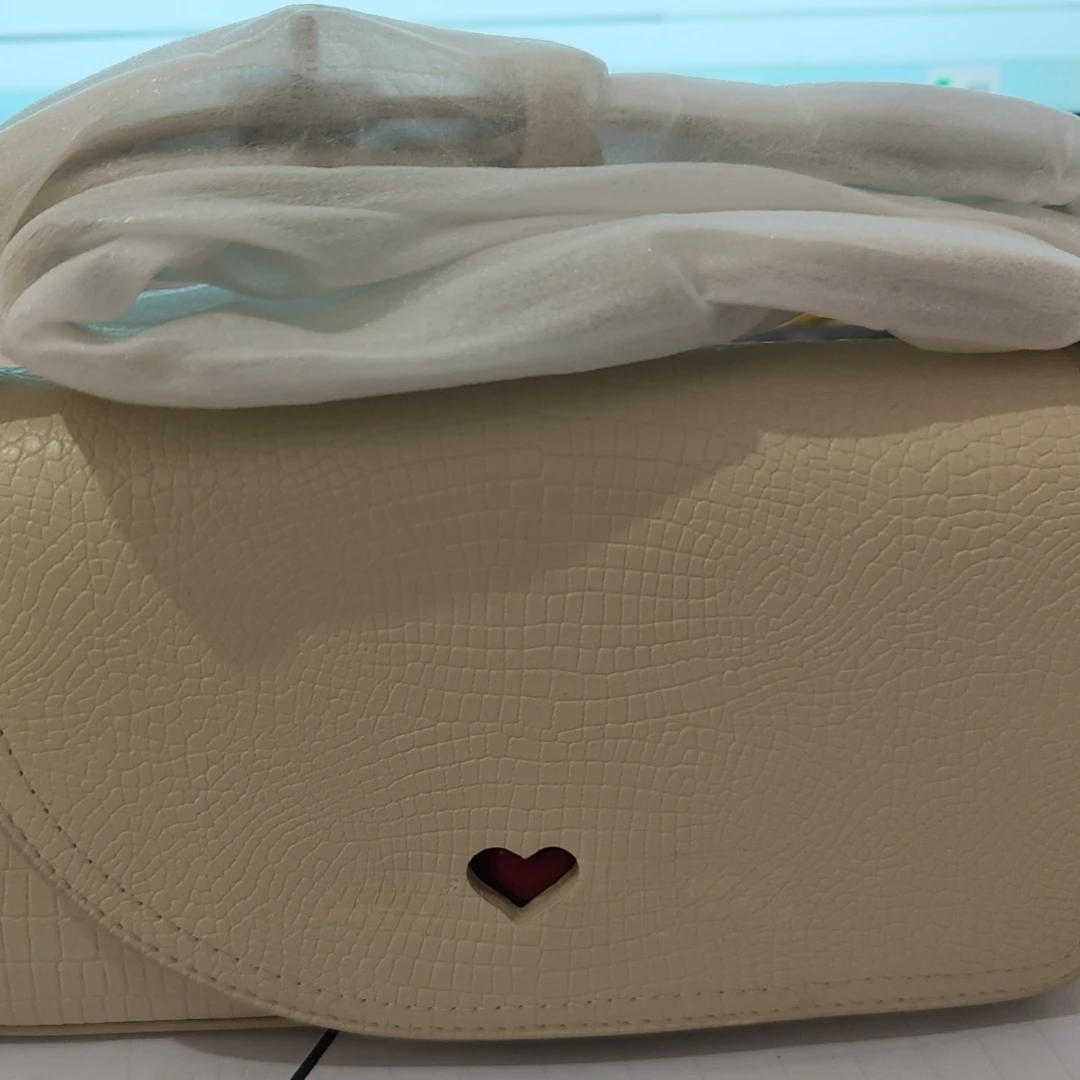 469【C0181】爱心小熊合作系列复古腋下包A9YFC2C0181