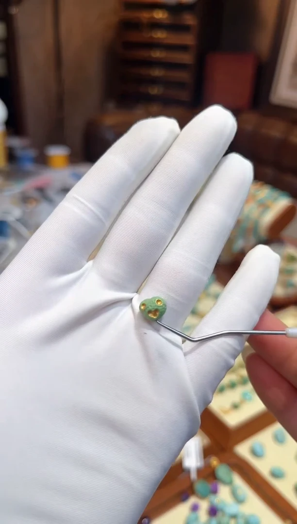 【闪购商品】琥珀裸石未镶嵌24082527