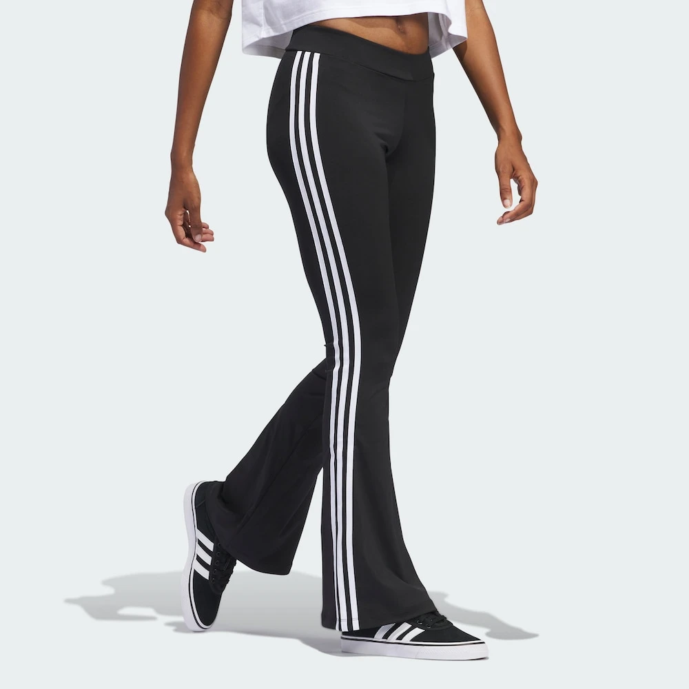 adidas三叶草新款时尚潮流休闲修身显瘦条纹紧身运动喇叭裤IN1100