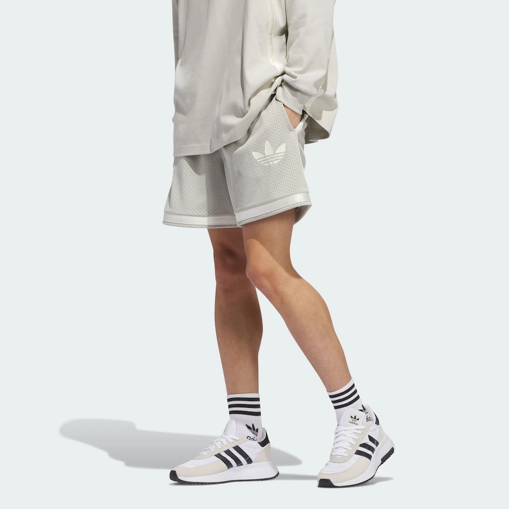 adidas三叶草新款休闲舒适百搭简约运动速干透气 短裤  IM9645/43