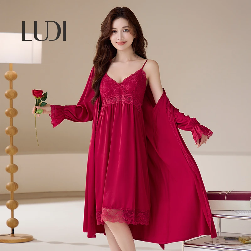 露迪尚品女夏季冰丝新娘晨袍本命年红性感睡袍套装C24303