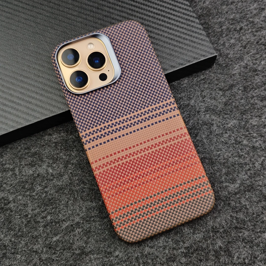 适用【苹果16Pro/16PM】凯夫拉手机壳简约超轻超薄散热裸机手感硬壳