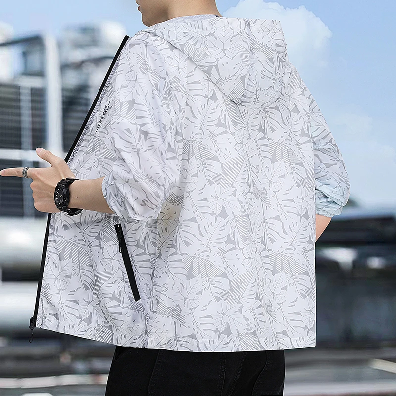 夏季防晒衣户外透气连帽宽松大码防紫外线薄款休闲运动轻薄防晒服