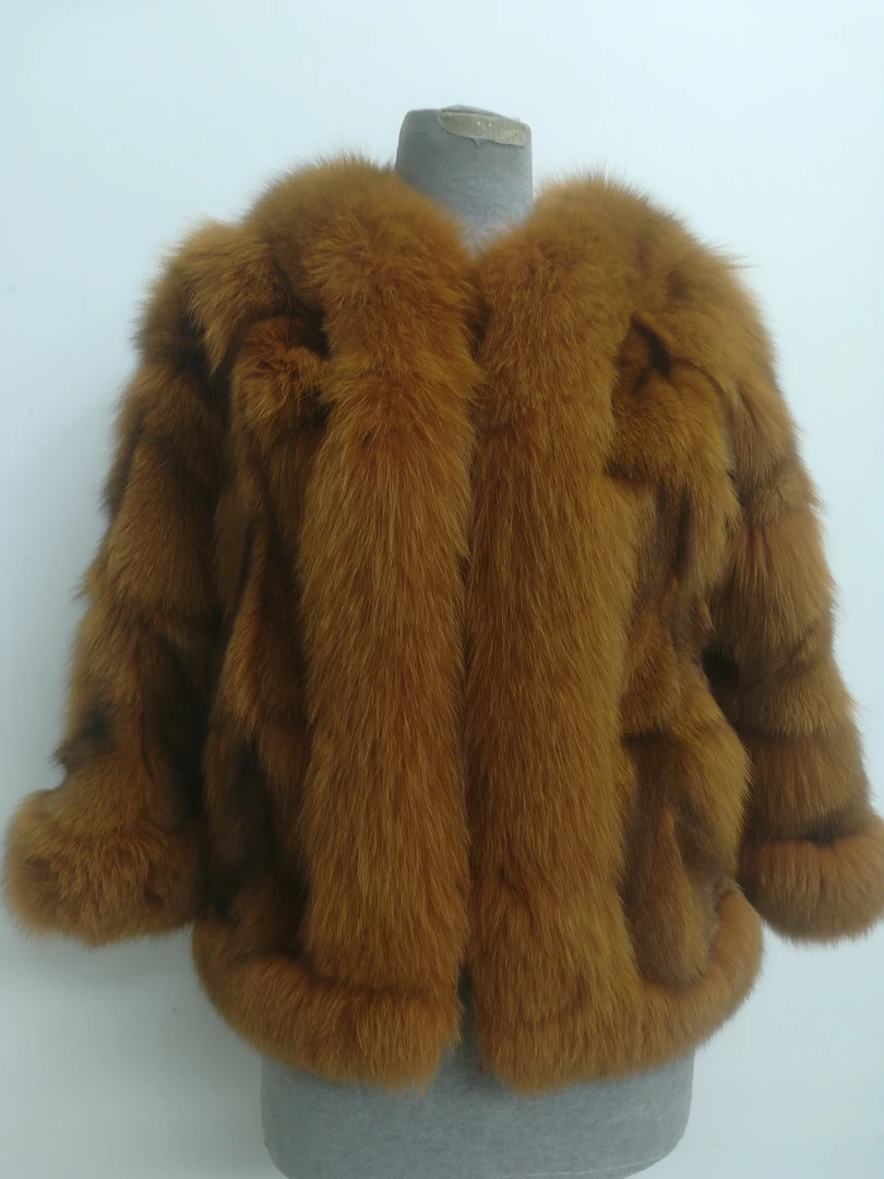 佳人服饰狐狸胯女装外套高端大气上档次宽松舒适防寒保暖