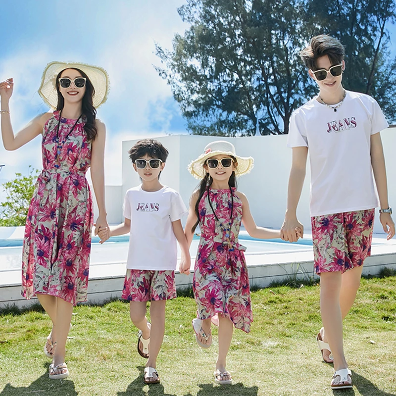 网红亲子装一家三口四口洋气母女裙三亚度假宽松版连衣裙沙滩裙