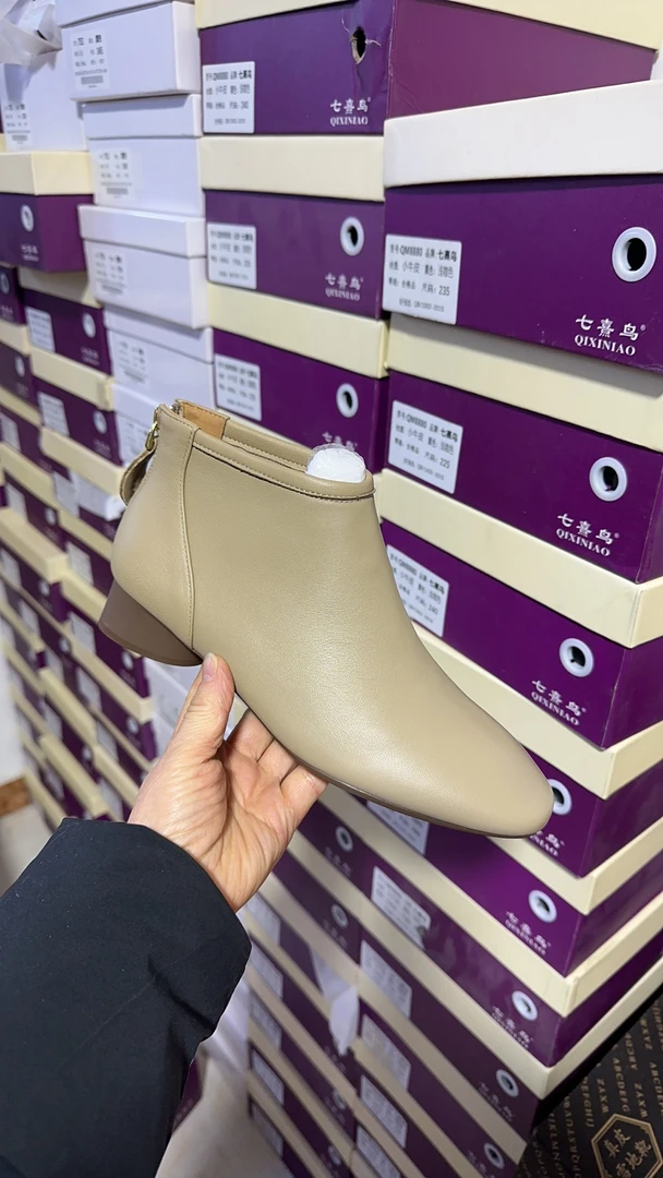 秋冬季羊皮平底短靴