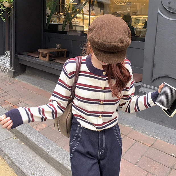 条纹女单排扣毛针织衫百搭舒适秋冬修身秋装打底衫洋气毛衣春秋