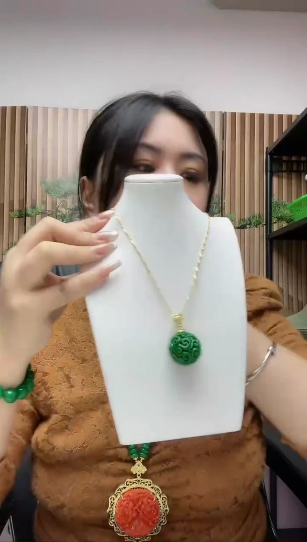 【闪购商品】查罗石颈饰合金921