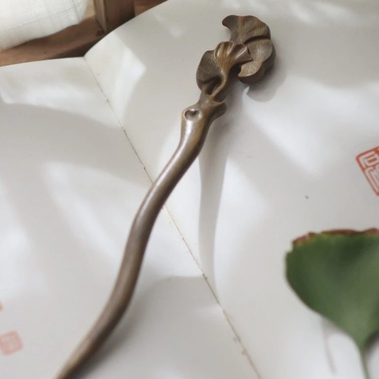 隐木【一叶清灵】银杏叶绿檀木簪家居饰品