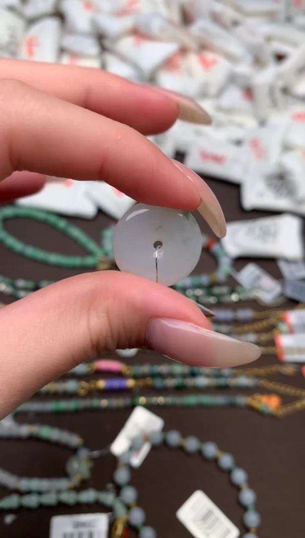 【闪购商品】翡翠挂件未镶嵌一