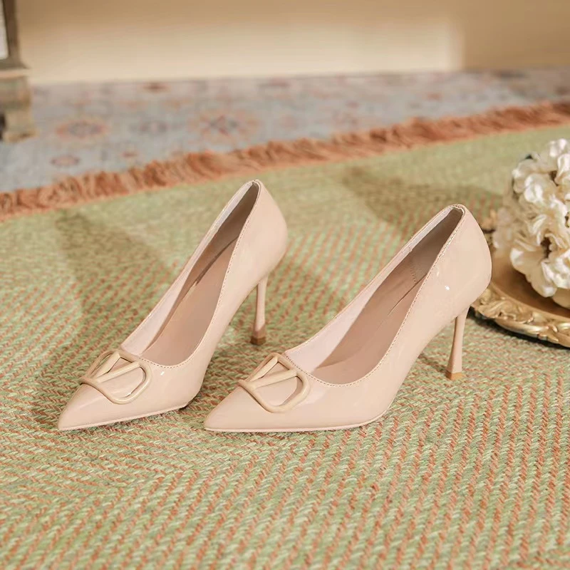 2024新款细跟高跟鞋大码41一43气质浅口尖头不累脚单鞋女加宽脚肥