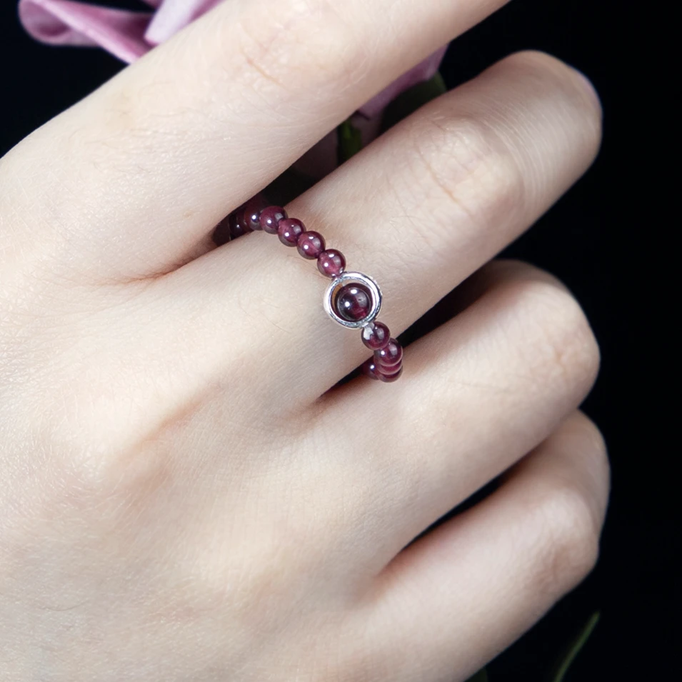 精致典雅气质S925银古典石榴戒LY0056