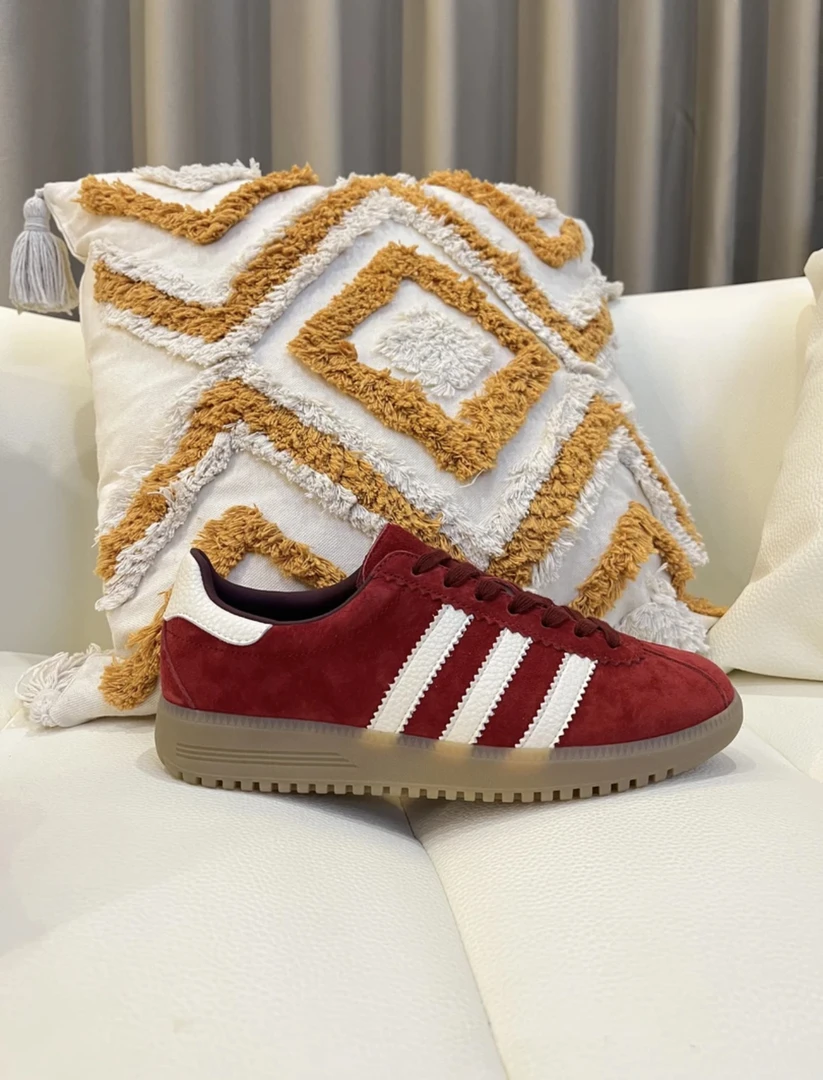 【思韵】2024复古撞色三条杠平底德训鞋丝光牛反百搭舒适休闲鞋