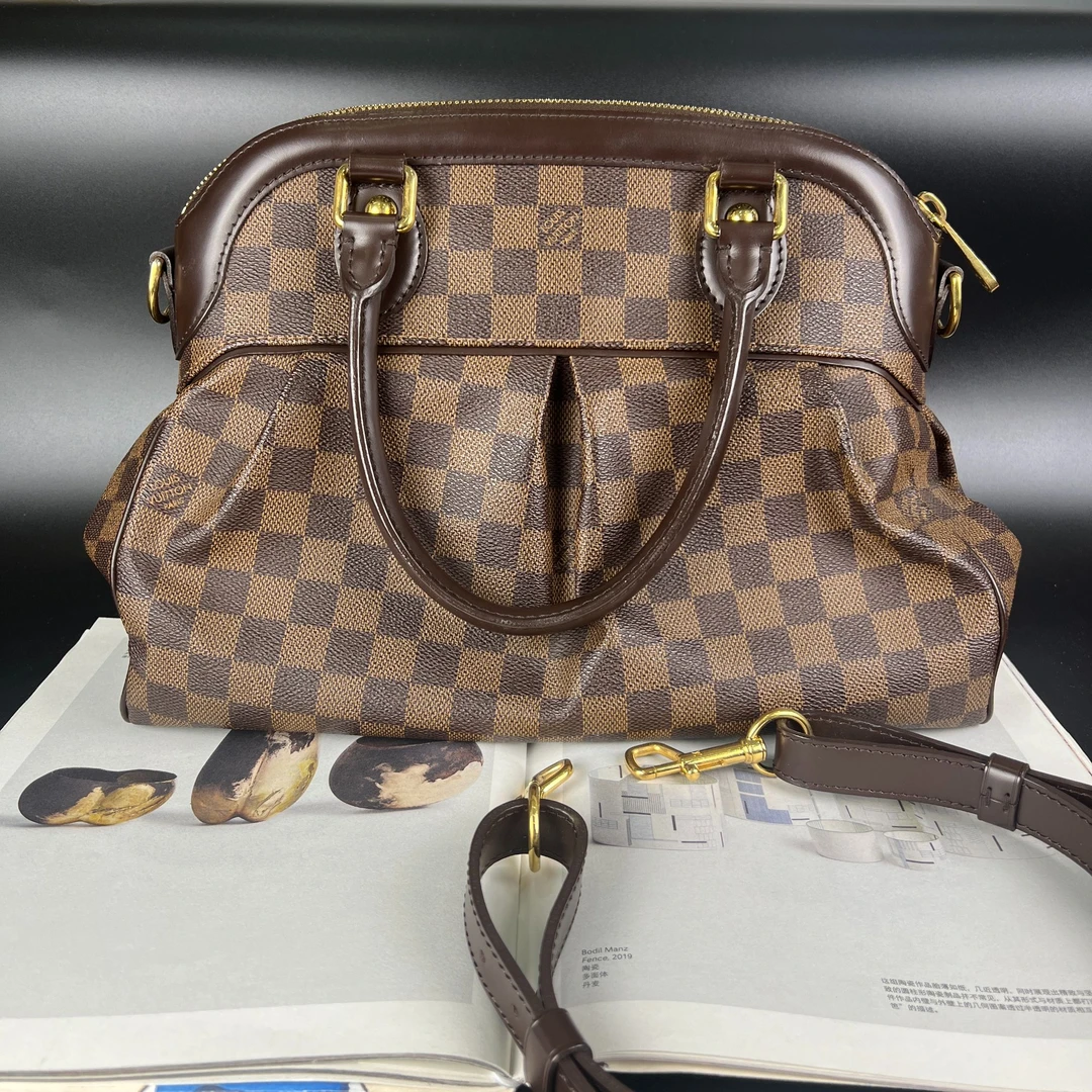 95新 LV 棋盘格葫芦包