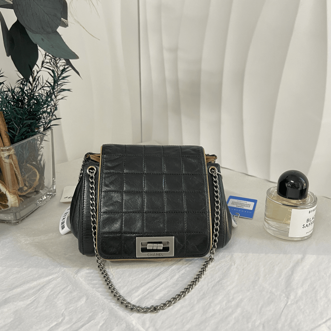 95新 Chanel/香奈儿 WL 黑色2.55云朵包