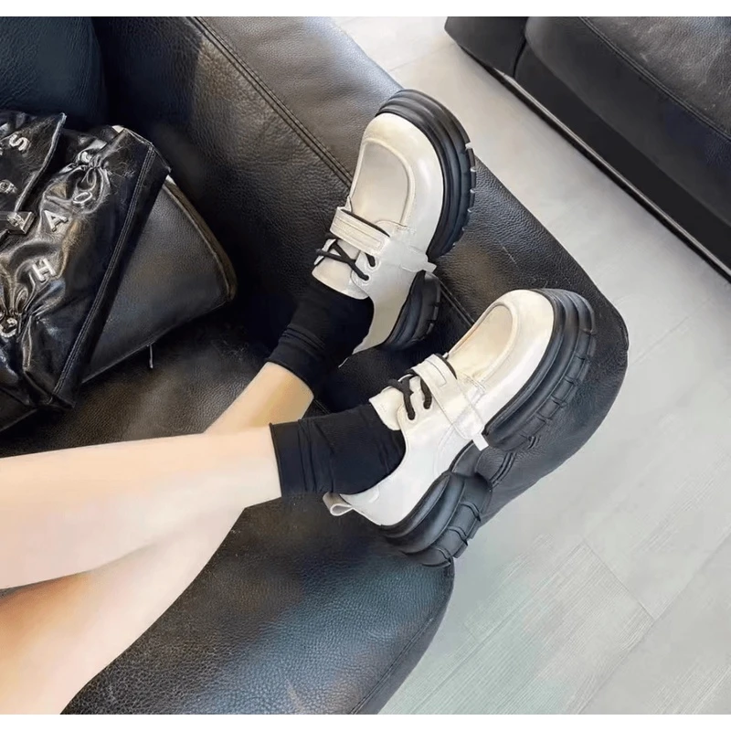 2025秋季新款女黑色小皮鞋英伦风厚底学生工作浅口单鞋T2-68