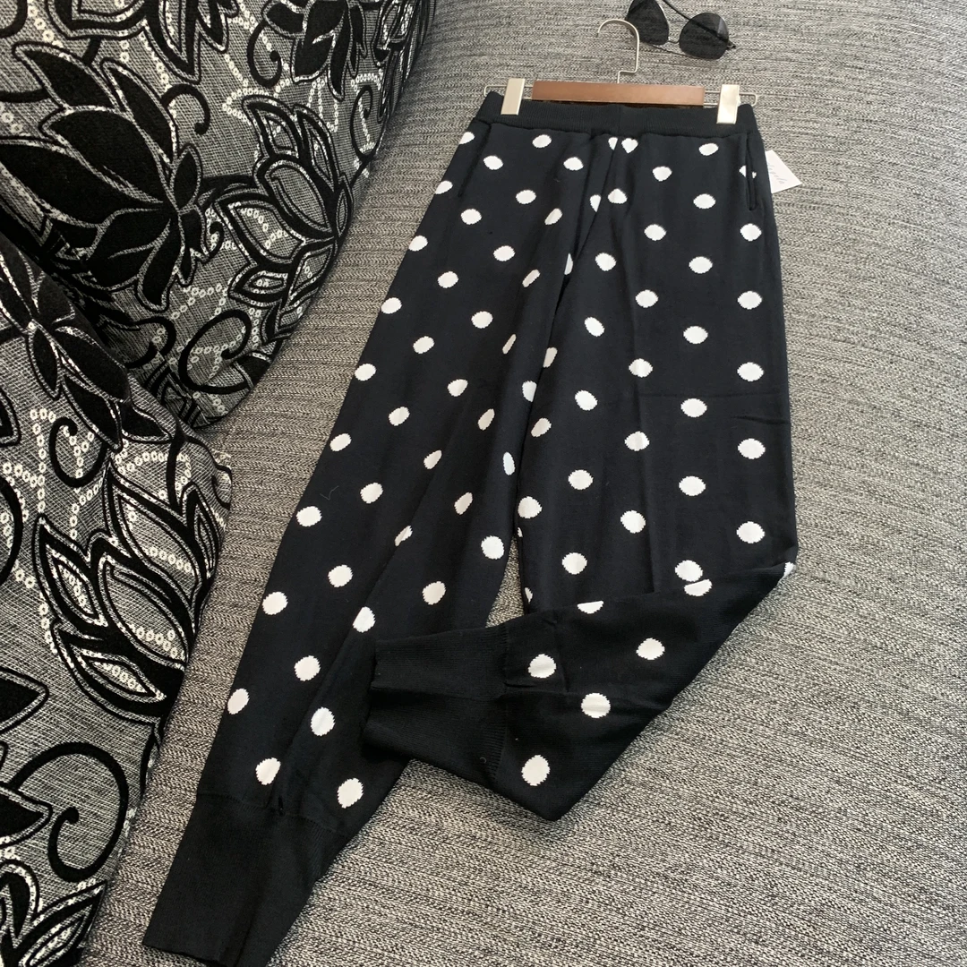 1031 祺欣家 简约风波点设计感束脚裤显瘦运动针织九分休闲裤