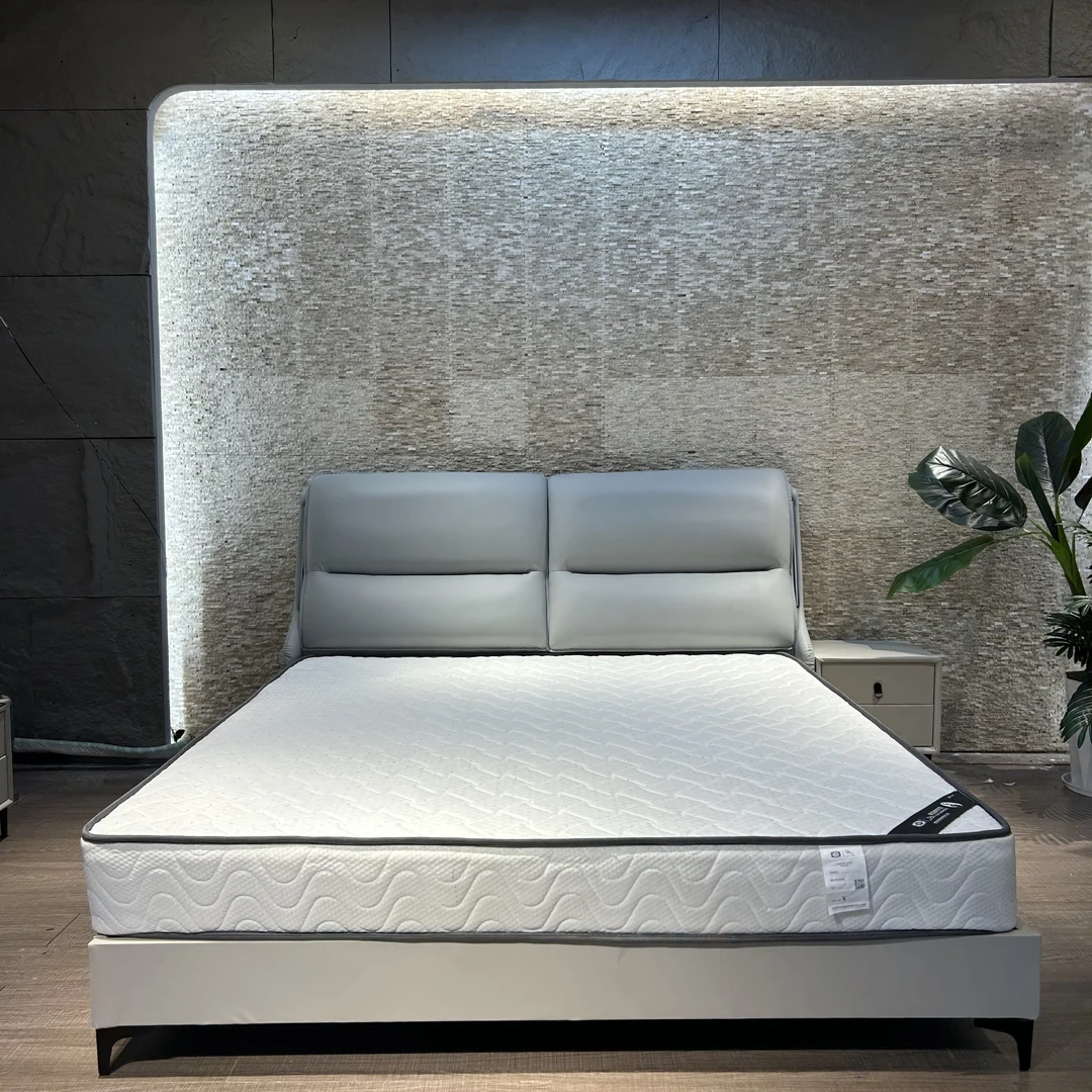【牛哥严选店】658-B新款简约真皮主卧轻奢实木双人大床皮艺床高脚