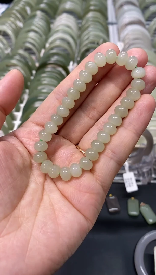 【闪购商品】和田玉和田玉冰底手串未镶嵌6乘8算盘珠