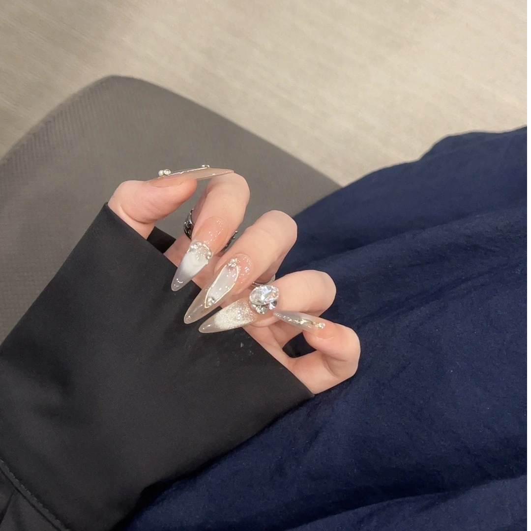 【柏林的冬】·LUORI原创意境秋冬猫眼款穿戴甲