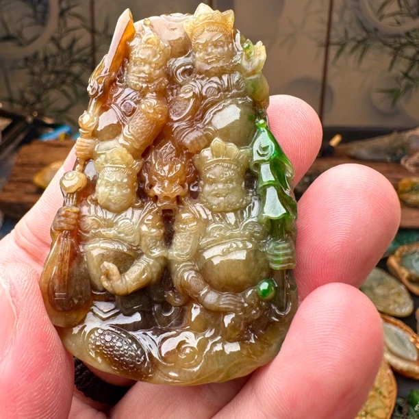 四大天王特色翡翠挂件
