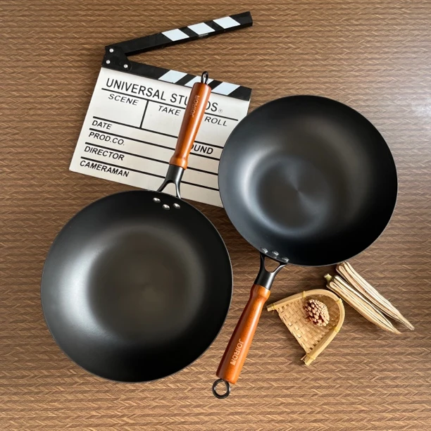 JOIRON/玖恩轻铸铁30cm免开锅免养锅平底炒锅