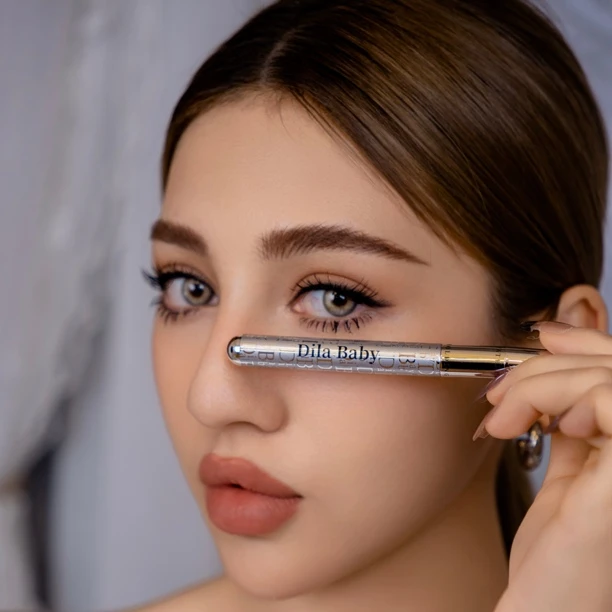 【乌鲁木齐发货】迪辣贝比魅黑速盈立体眼线笔速干防汗极细丝滑