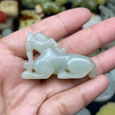 岫岩老玉（透闪石质玉）颈饰未镶嵌48