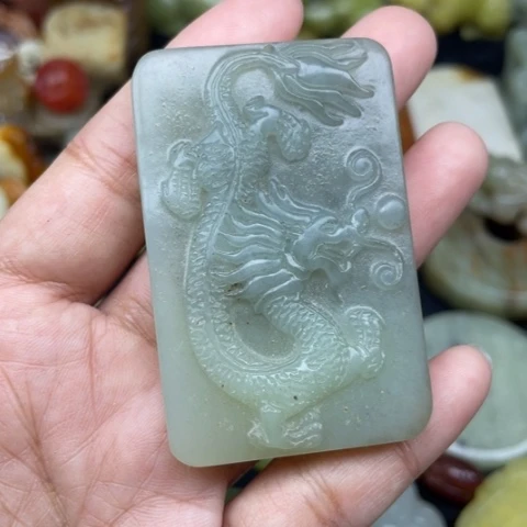 岫岩老玉（透闪石质玉）颈饰未镶嵌47