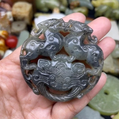 岫岩老玉（透闪石质玉）颈饰未镶嵌28