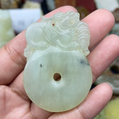 岫岩老玉（透闪石质玉）颈饰未镶嵌77